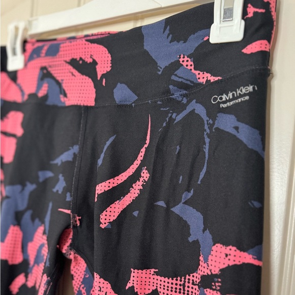 2/for $20 🪩 CALVIN KLEIN Women’s Pink/Navy Floral Leggings 💕 (Size Small) - Picture 4 of 12